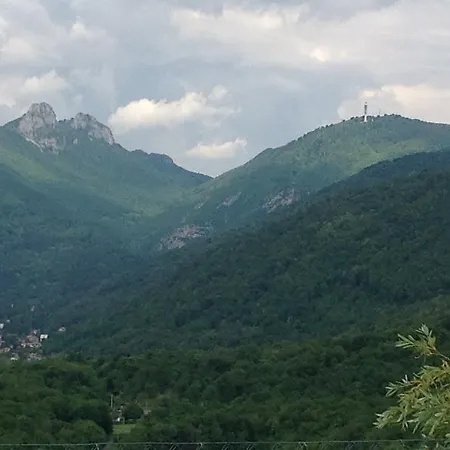 Belvedere Le Grigne Bed & Breakfast Castelmarte